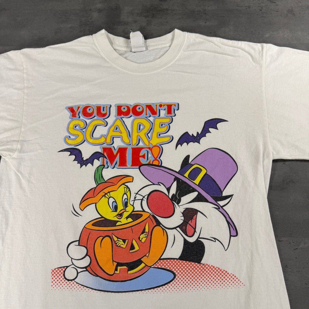 Vintage Looney Tunes T-Shirt Unisex L You Don't Scare Me White Halloween EUC - Picture 2 of 7